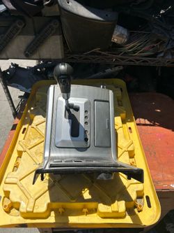 2005-2012 Nissan pathfinder shifter