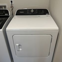 Whirlpool 7.0 Cu. Ft. Long Vent Electric Moisture Sensing Dryer