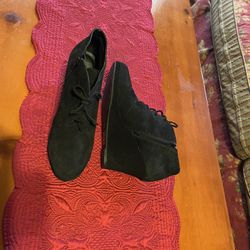 “Dolce Vita” Designer Suede Wedge Bootie SZ 9.5 M
