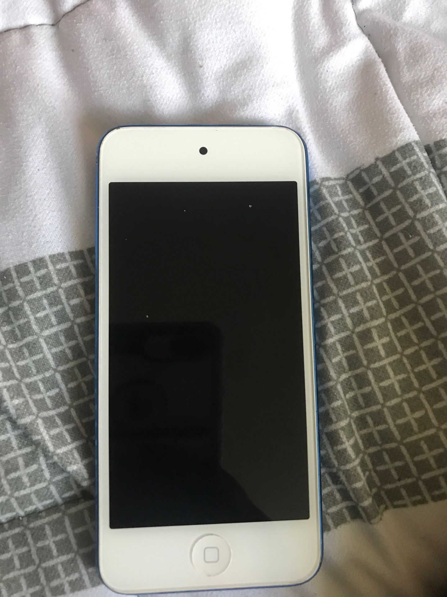 APPLE IPOD TOUCH 64gb