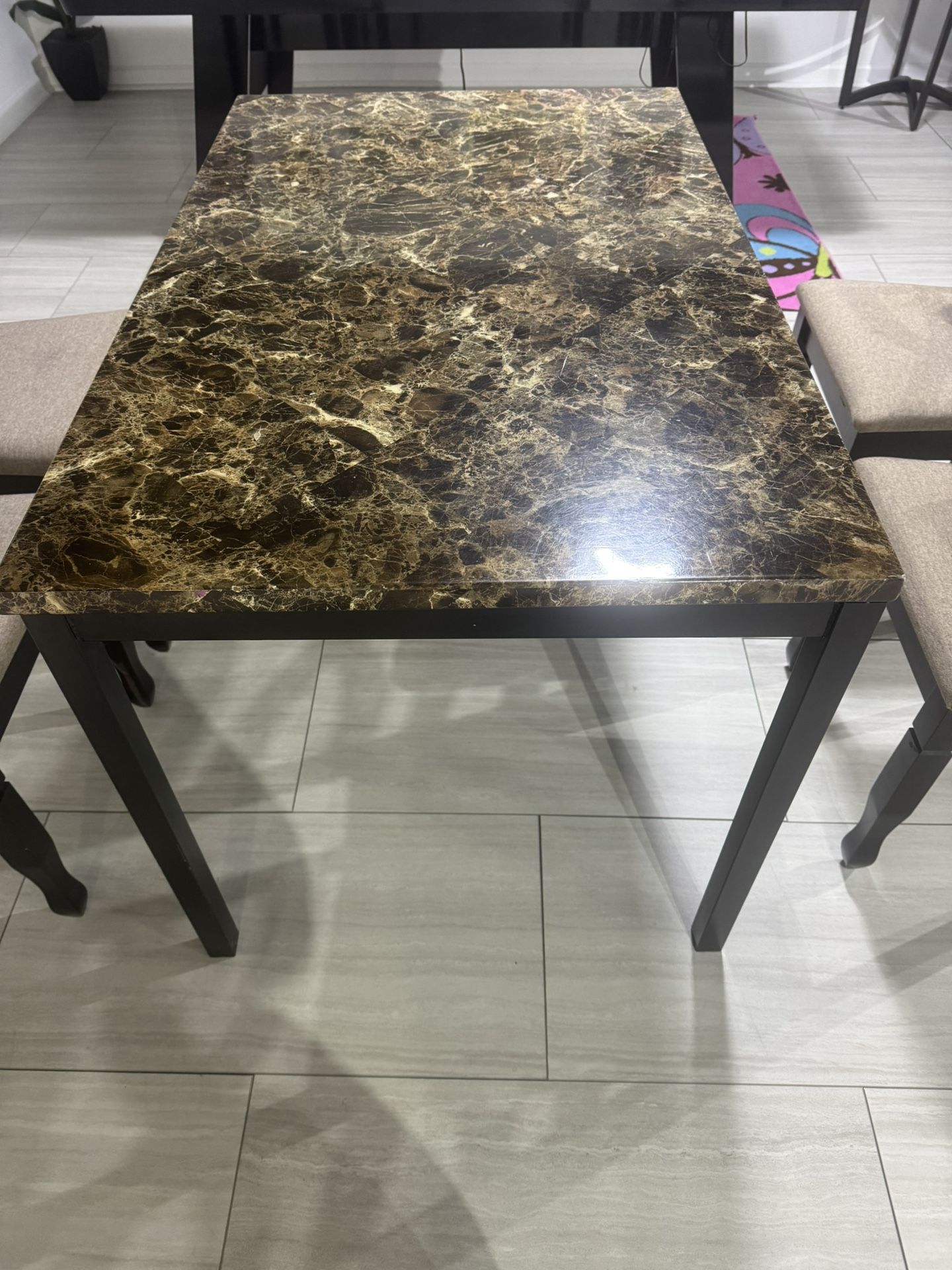 Dinner Table With Four Chair