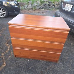 Ikea 3 drawers Dresser.