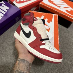 Jordan 1 Chicago / Lost And Found / Sz 8.5 M DS 
