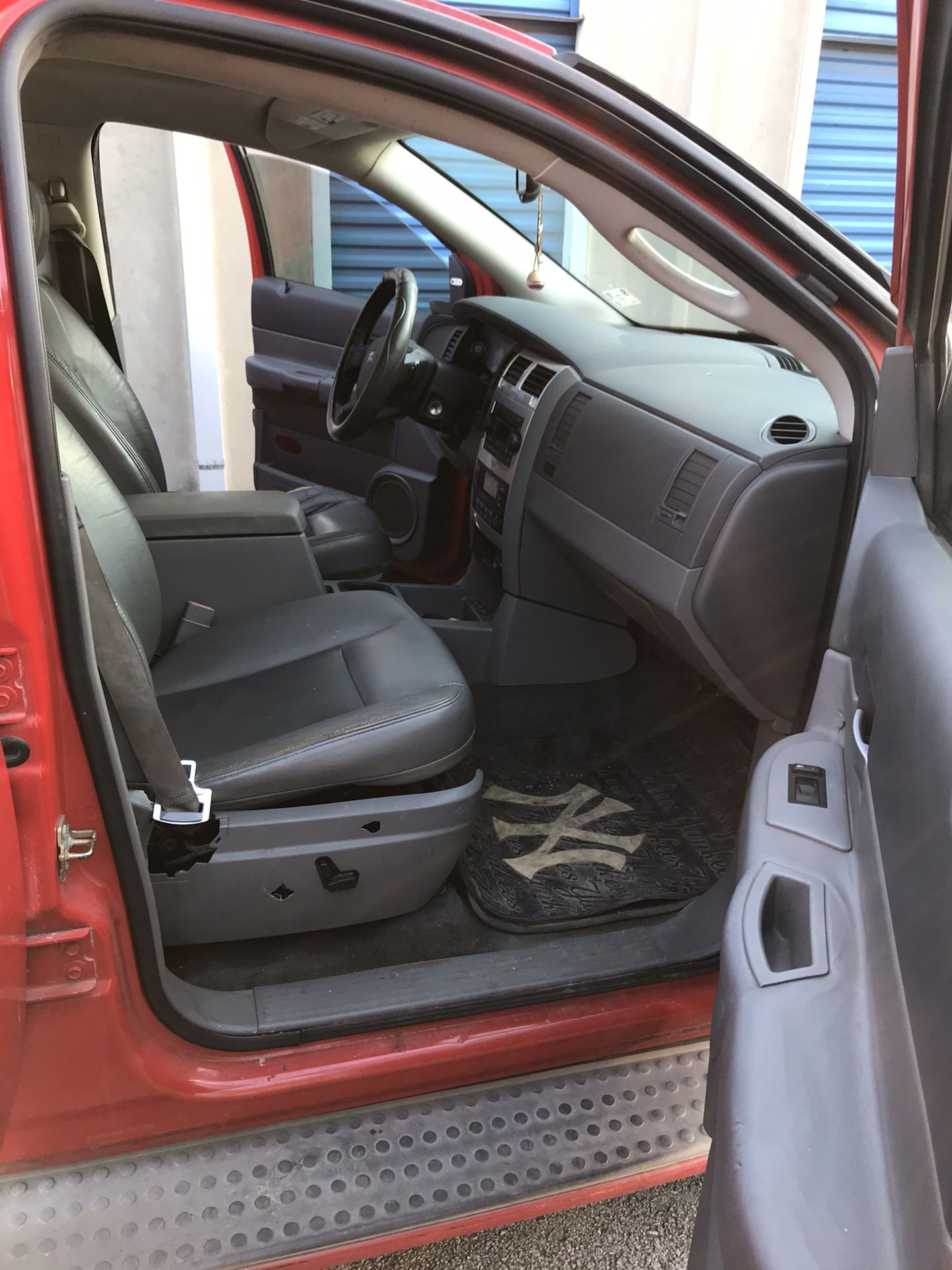 2004 Dodge Durango