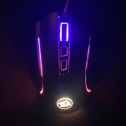 REDRAGON MULTI LED USB GAMING MOUSE LIKE NEW!