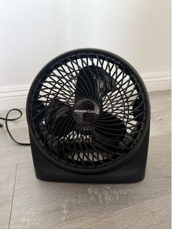 Amazon Basics Desk Fan – Compact Air Circulator Fan