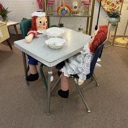 Kids vintage table Formica top