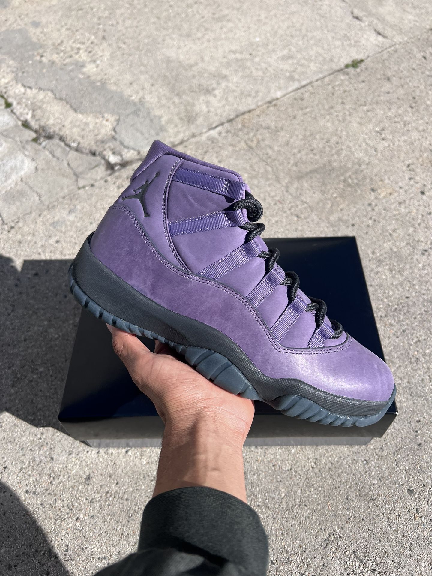 Air Jordan 11 "Mojave" Size 9