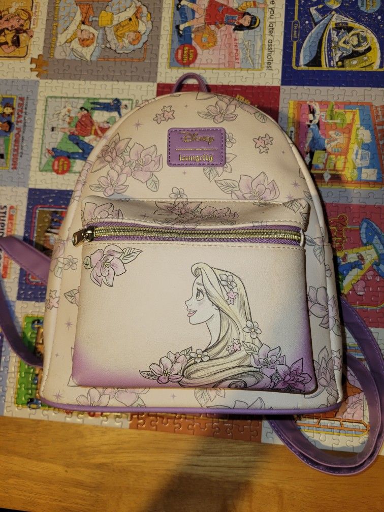 Lounge Fly Back Pack