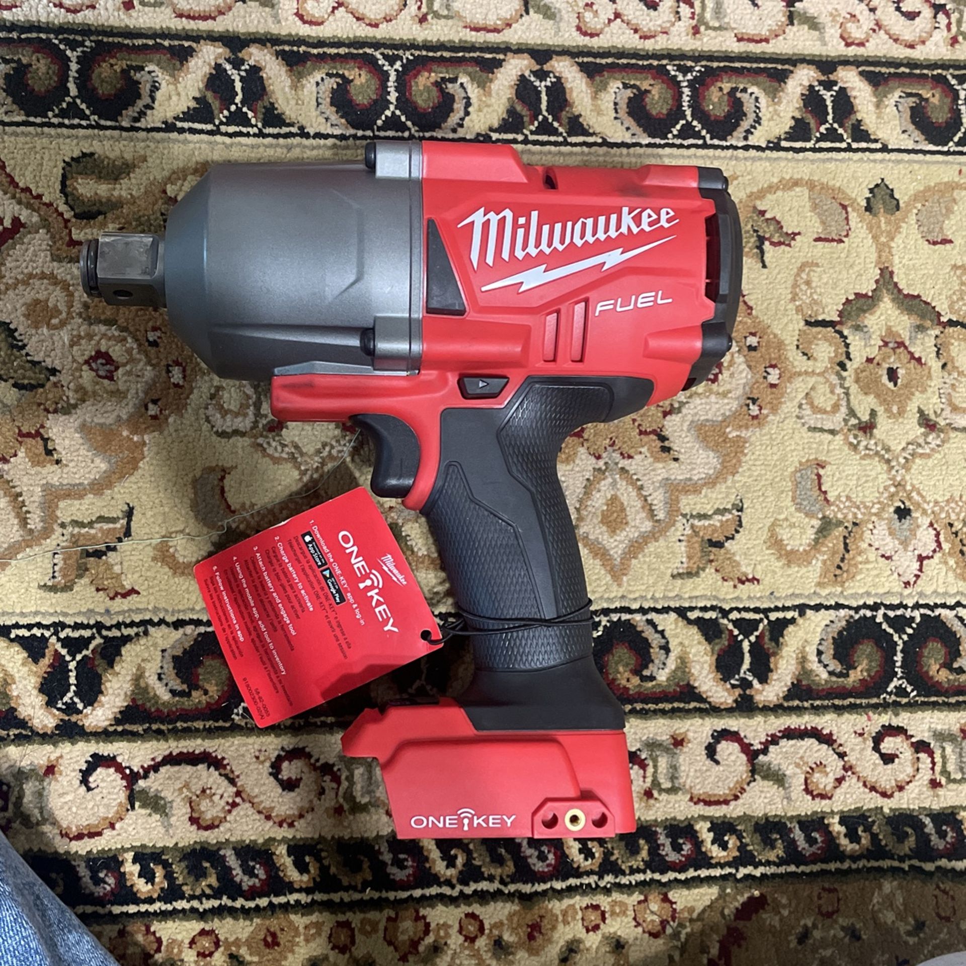 Milwaukee M18 Fuel 3/4in High Torque Impact Wrench w/Friction Ring