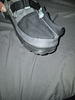 Crocs Iconic Beans Size 12