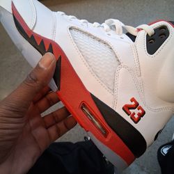 Size 9 Jordan 5s 