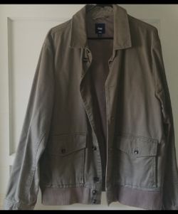 GAP Men's Bomber Style Jacket