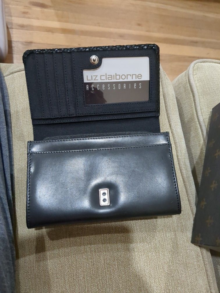 Liz Claiborne Wallet