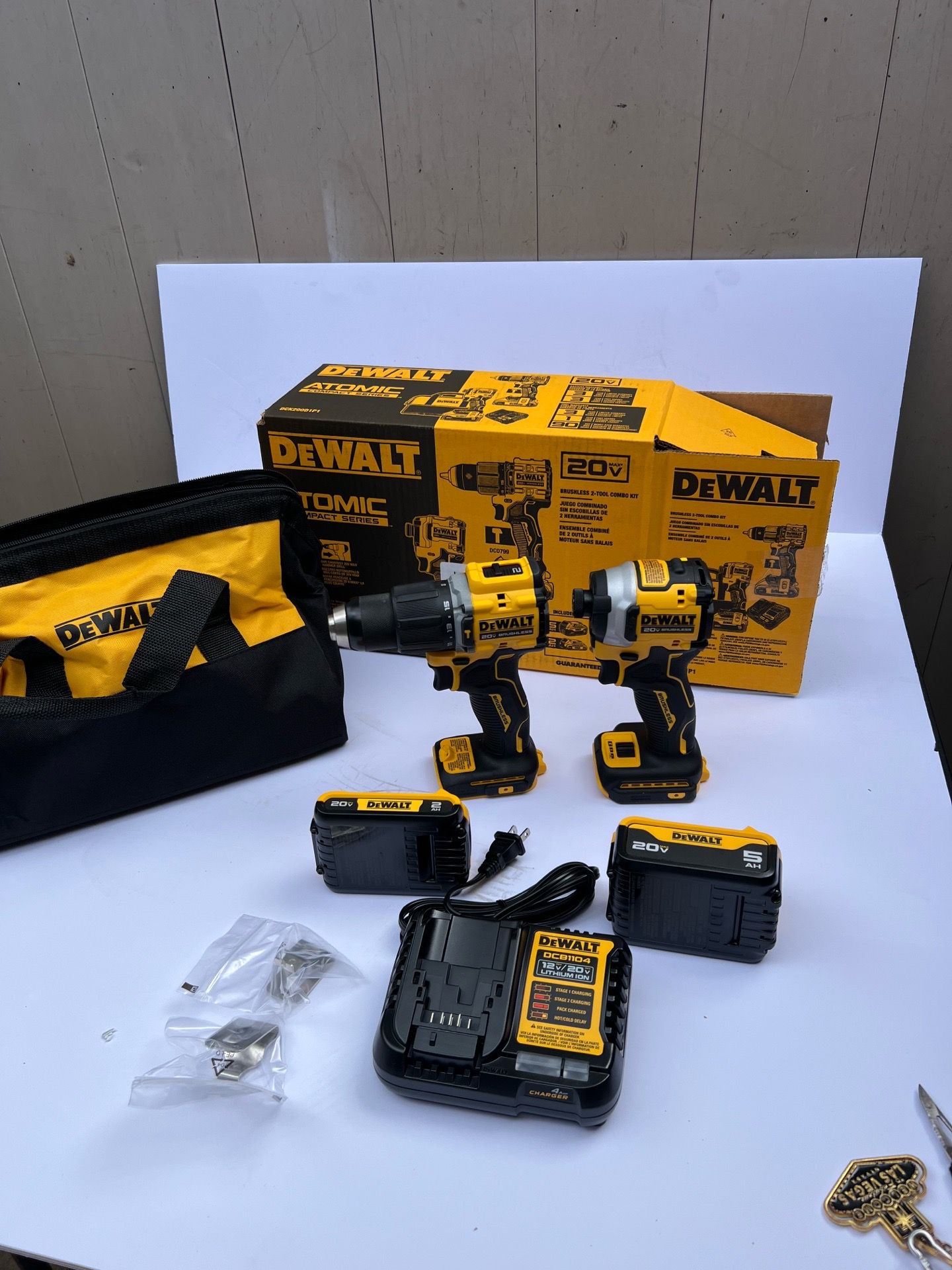 Dewalt M20 Atomic kit new in box