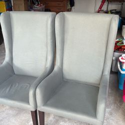 Dining Room Table Captain Chairs