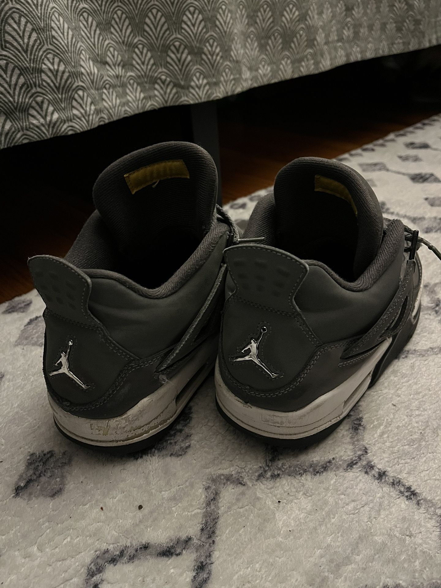 Jordan 4