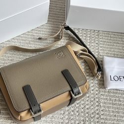 Loewe messenger bag Beige