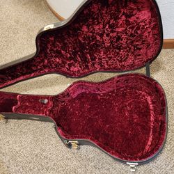Taylor Deluxe Hardshell Grand Auditorium Case