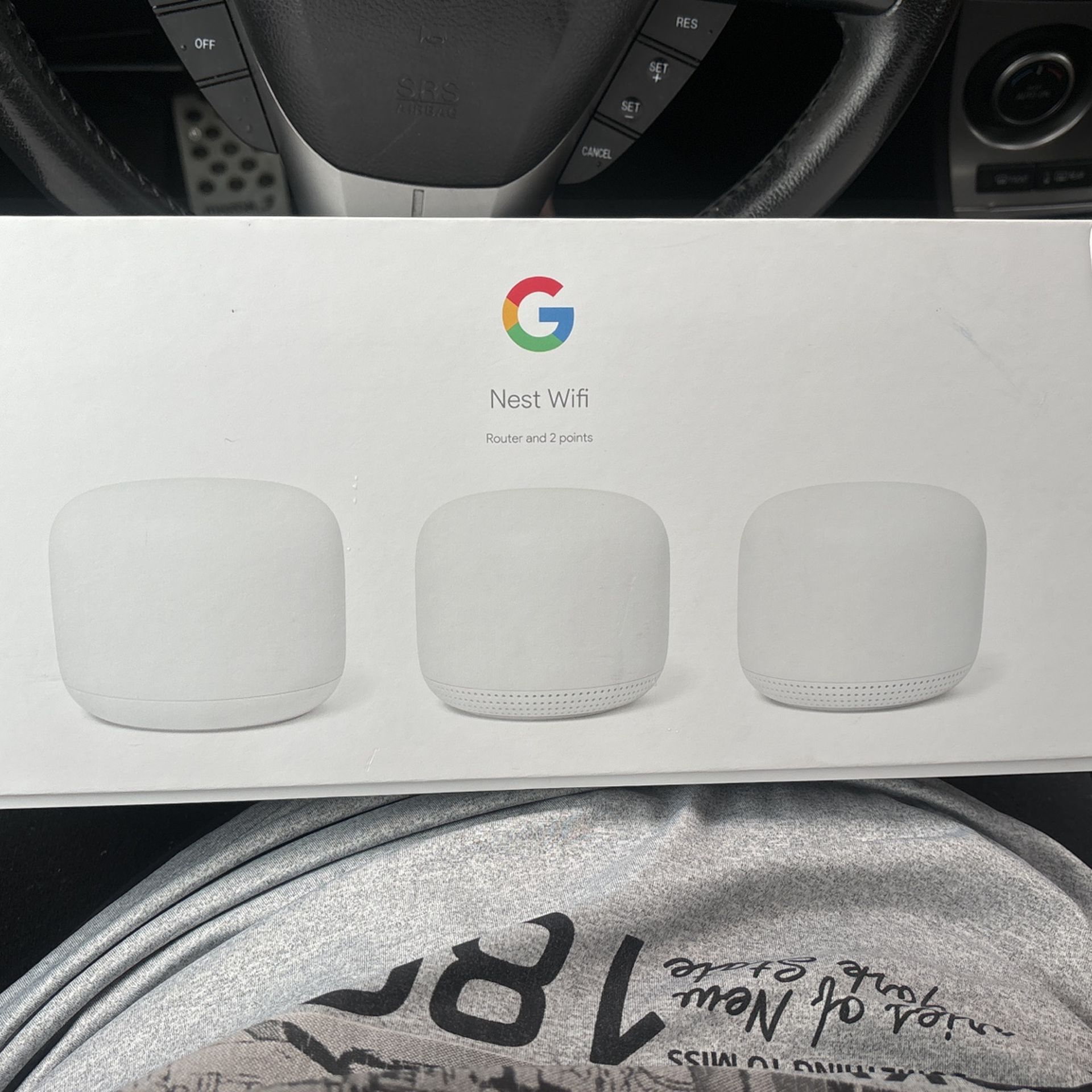 Nest WiFi Router and 2 Points