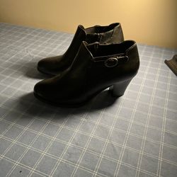 Croft and Barrow. Stylish black ankle boots with buckle detail. Size 7.5