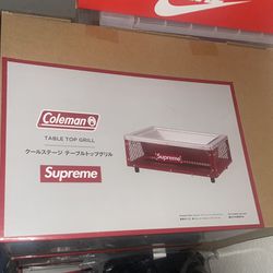 Supreme Coleman Charcoal Grill for Sale in La Habra Heights, CA