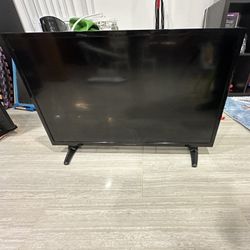 32 Inch Smart Insignia TV 