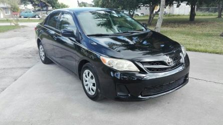 2011 Toyota corolla por down payment 2000 sin credito