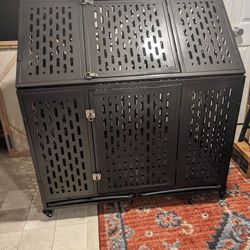 Heavy Duty Metal Dog Crate on Locking Casters