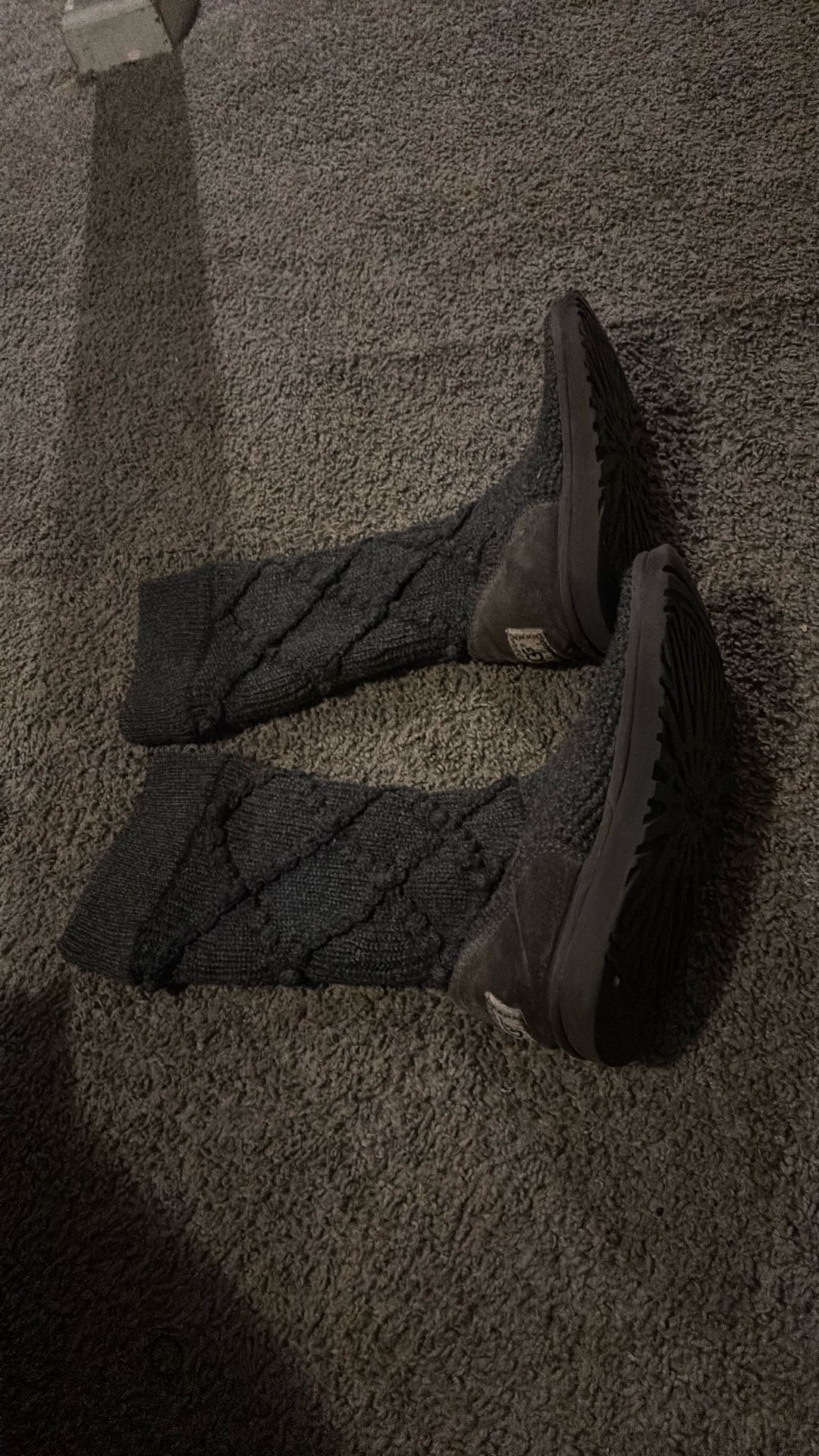 Knitted Comfy Uggs Size 8