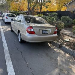 2004 TOYOTA CAMRY LE