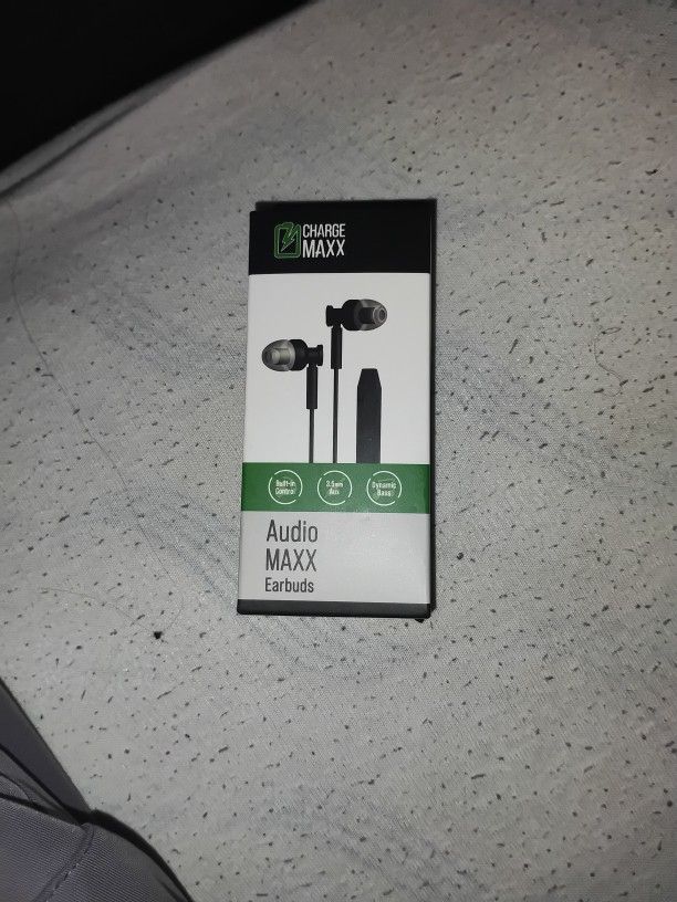 Earphone