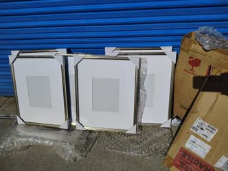 Picture frame 17 x 21 each $20