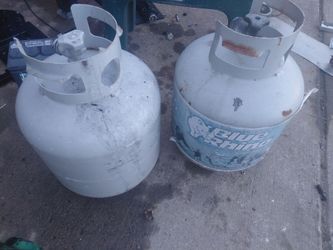 2 empty propane tanks