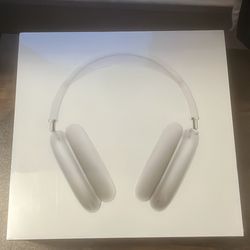 Silver Airpod Max’s (New in Box) AUTHENTICATION AVAILABLE 