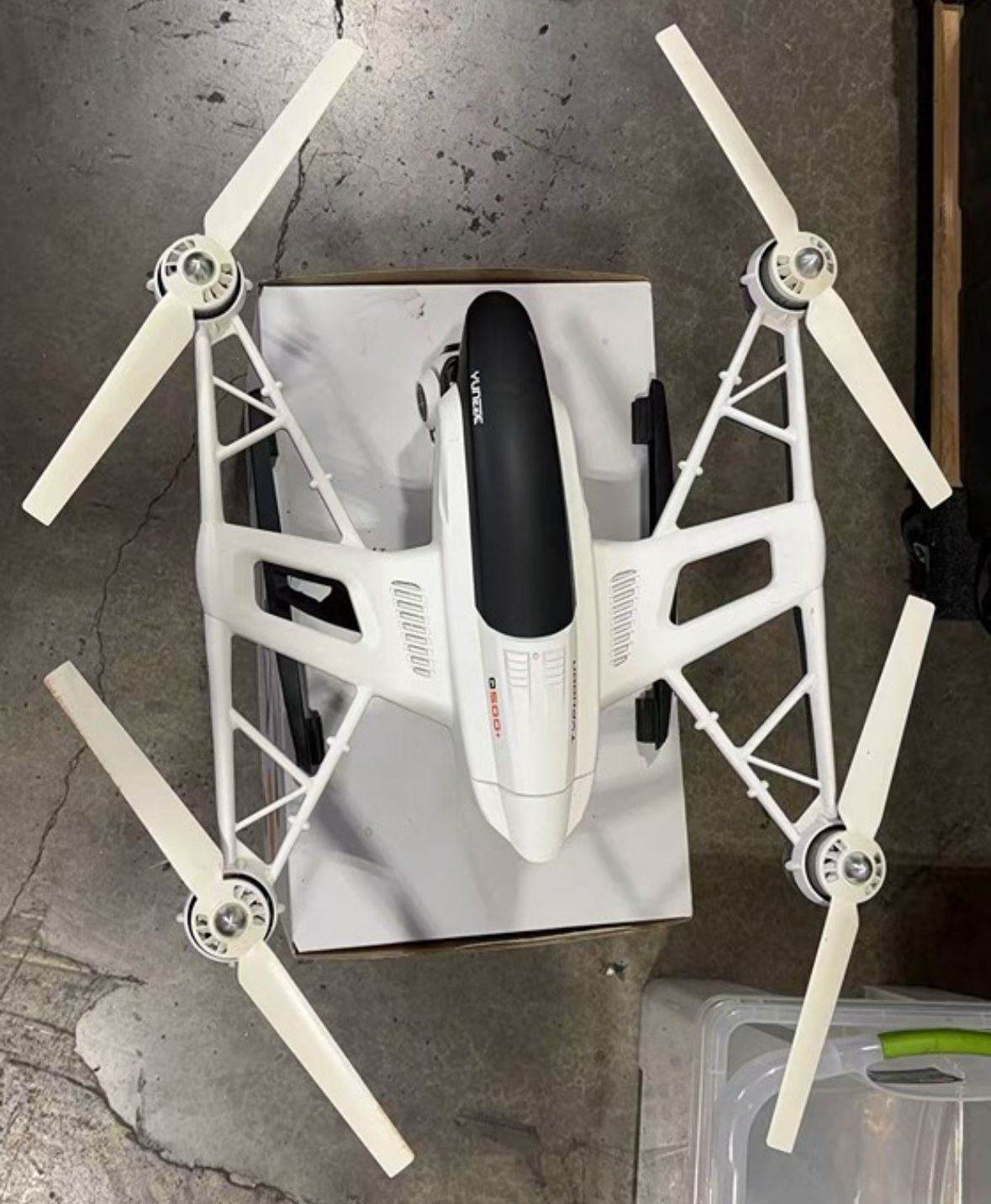 YUNEEC Q500+ Typhoon Quadcopter with CGO2 Camera and Steady Grip