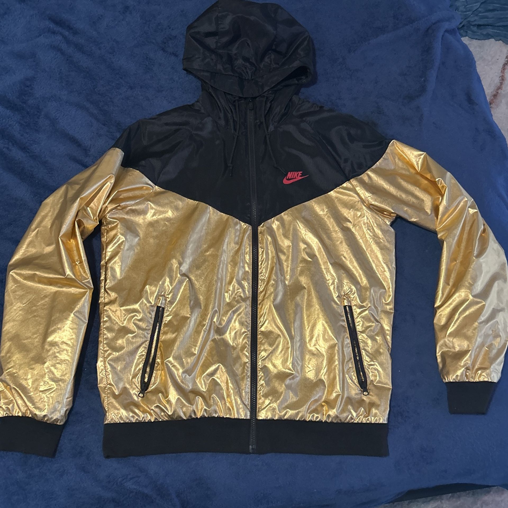 Gold Nike windbreaker Men s clothing
