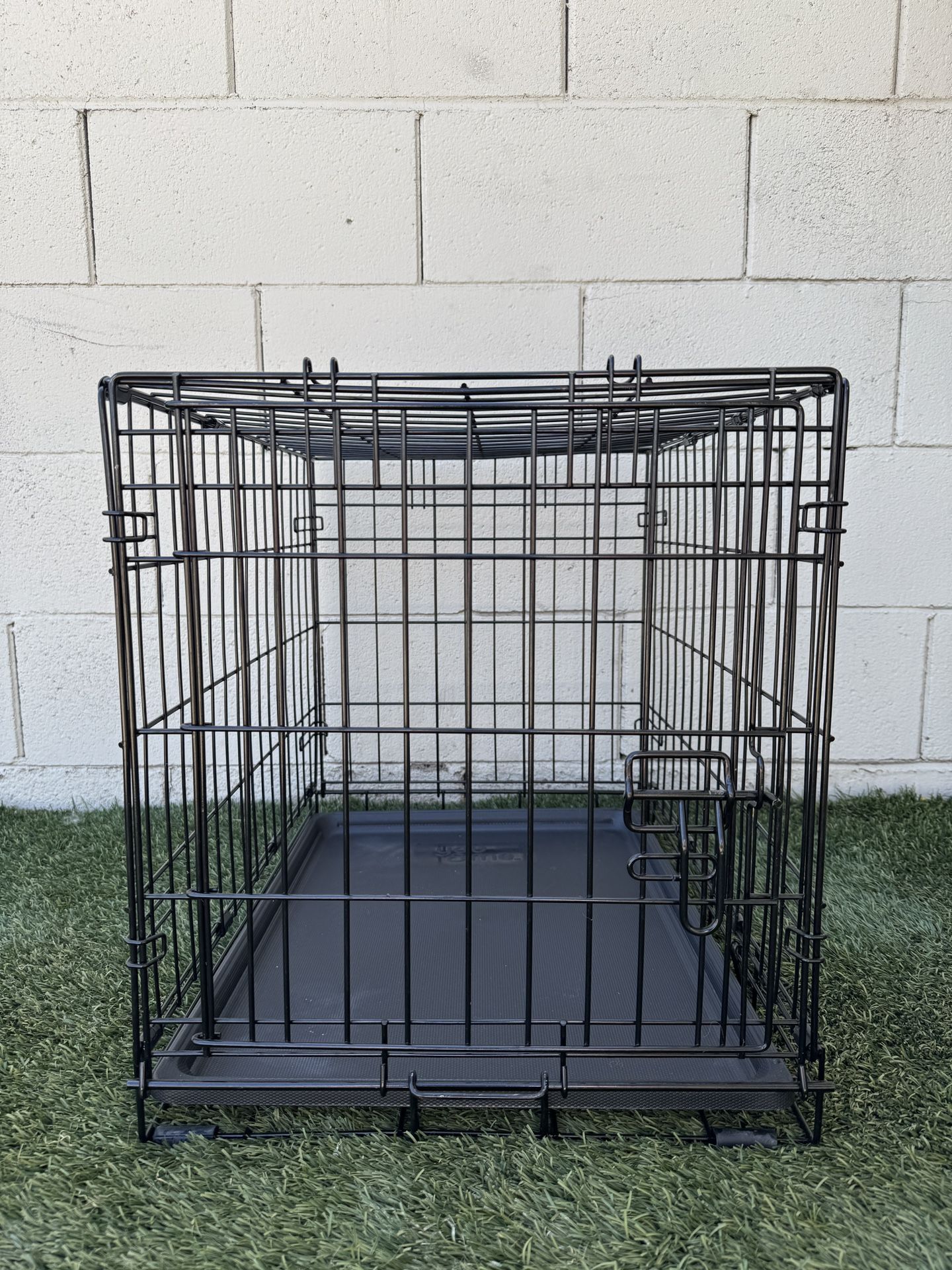 Medium Dog Kennel