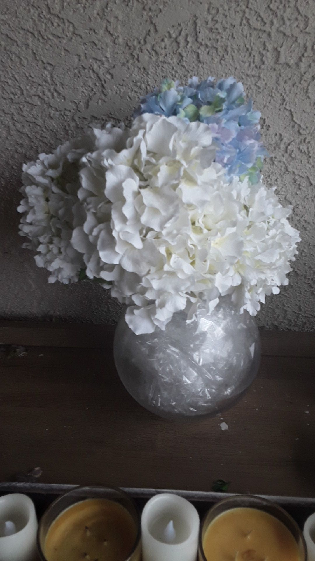 Gardenias flower with vase