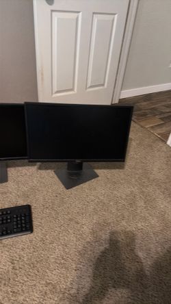 Computer monitors/ keyboard