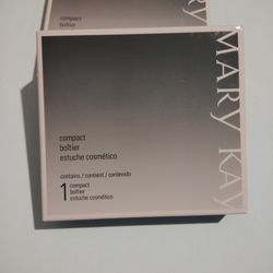 2 Mary Kay Magnetic compacts