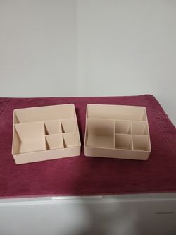 TWO ORGANIZER TRAYS 