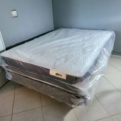 NEW FULL-SIZE MATTRESS AND BOX SPRING