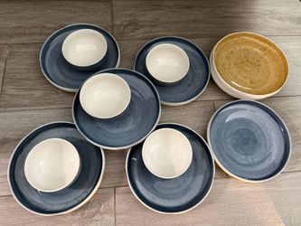 Plates set
