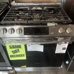 STAINLESS STEEL SLIDE IN  GAS SAMSUNG STOVE
