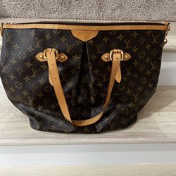 Authentic Louis Vuitton Monogram canvas single handle women's shoulder bag  tote for Sale in Madisonville, KY - OfferUp