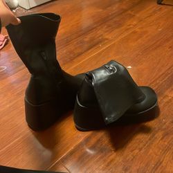 Steve Madden Platform boots 