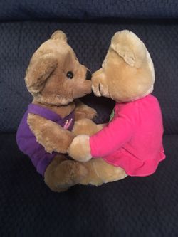 Hallmark kiss kiss bears