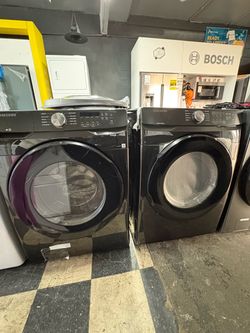 Samsung Black Front Load Washer and Dryer Set
