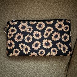 Woman’s Wallet